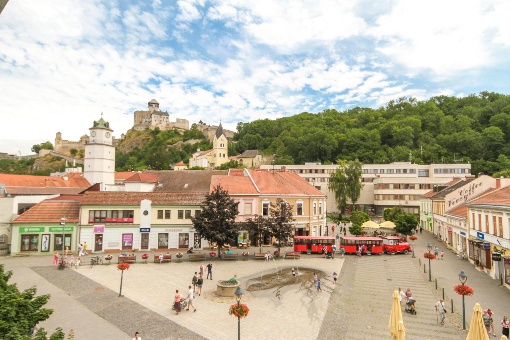 Apartman Vita Deluxe Trenčín Extérieur photo